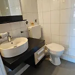 4 Bokelrehm