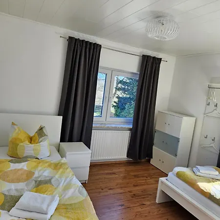 Apartman 4 *